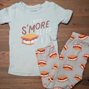 Old Navy Kids "I Need S'more Sleep" S'mores Pajama Set -